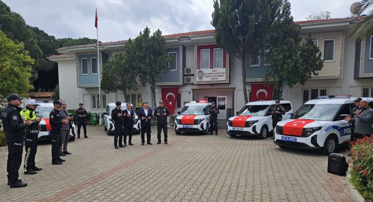 Serik İlçe Emniyet Müdürlüğü’ne 5 yeni araç