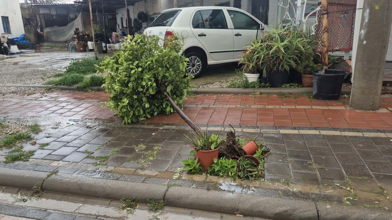 Fırtına günlük yaşamı olumsuz etkiledi