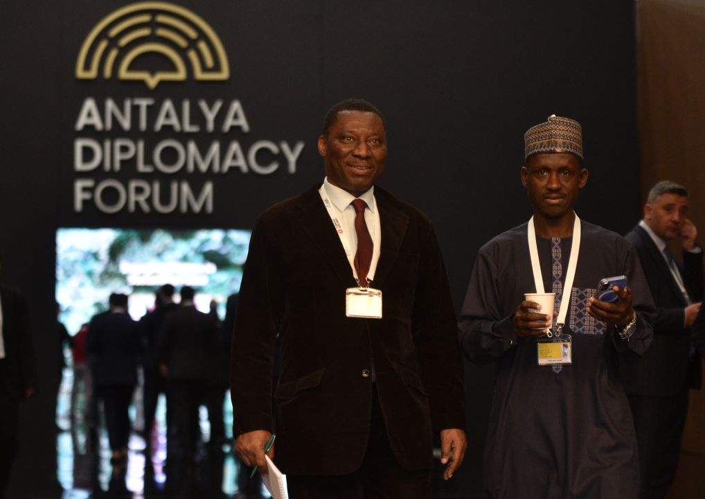 Mevlüt Çavuşoğlu moderatörlük yaptı