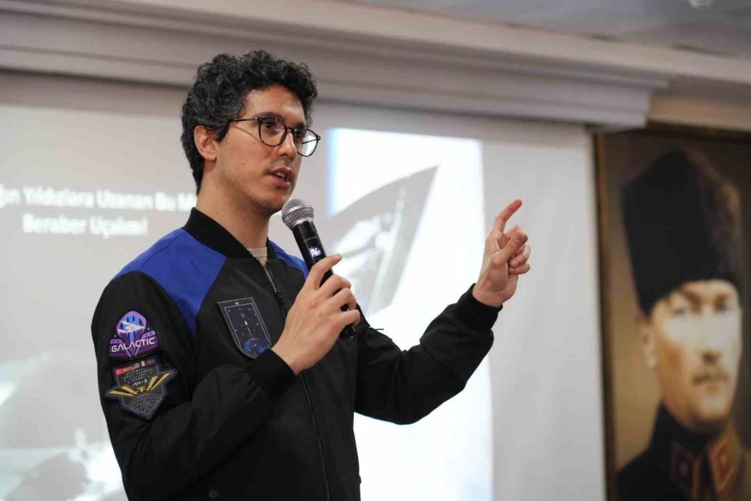 Muğla’da uzay rüzgarı Türkiye’nin ikinci astronotu Atasever gençlerle buluştu