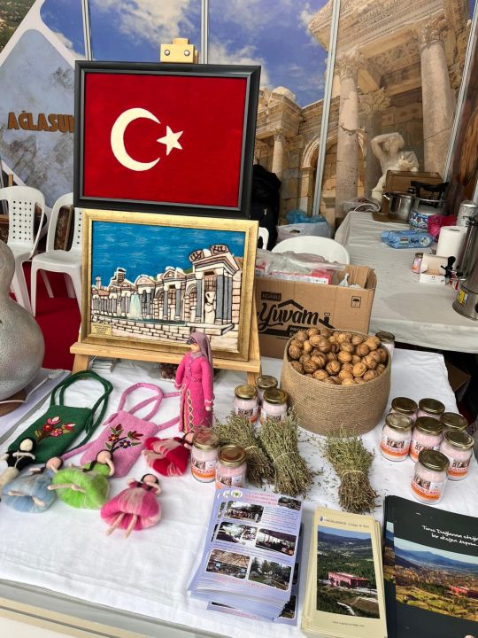 Ağlasun’un el emeği ürünleri görücüye çıktı