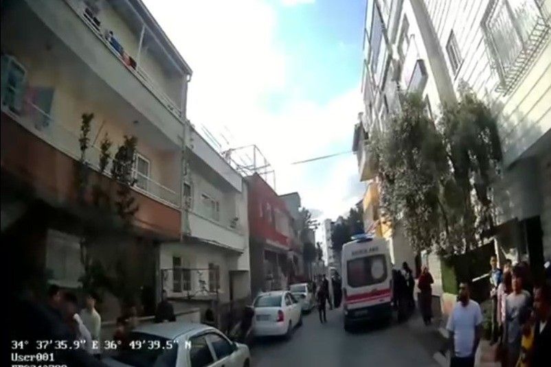 Apartmanda korkutan yangın: 9 kişi tahliye edildi