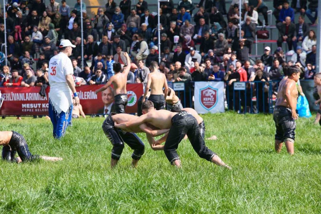 Enes Doğan Kepez’in başpehlivanı oldu