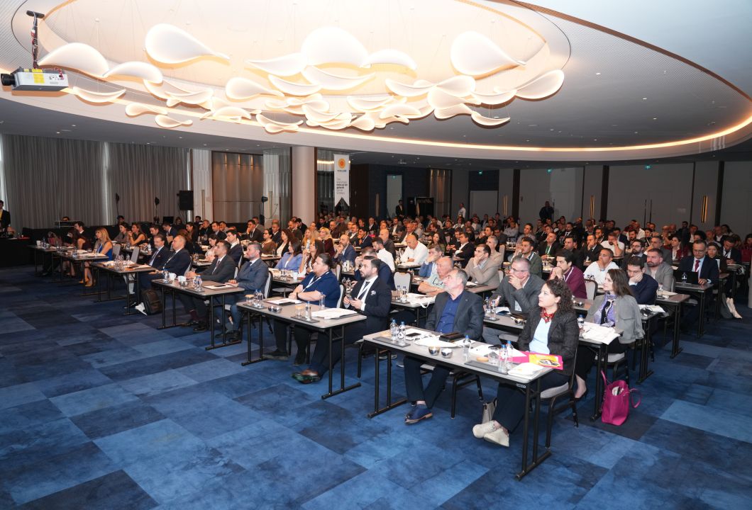 İş dünyasını Antalya'da bir araya geldi