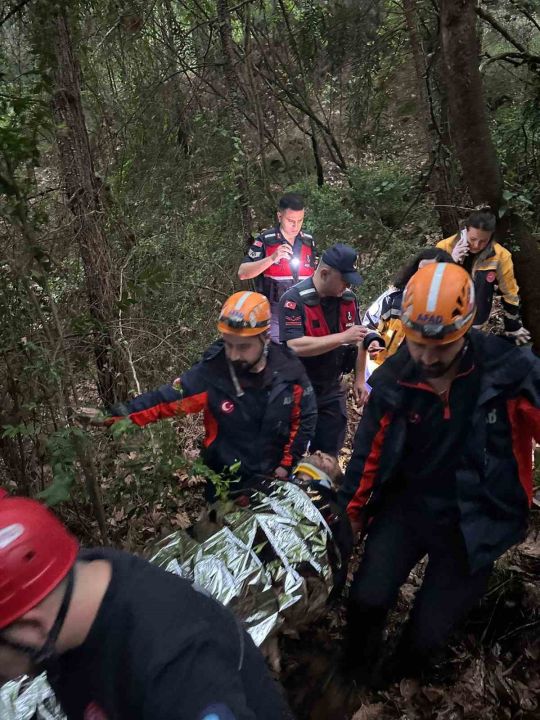 80 metreden uçuruma yuvarlandı