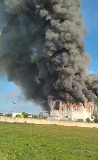 Antalya’da patates üretim tesisinde yangın