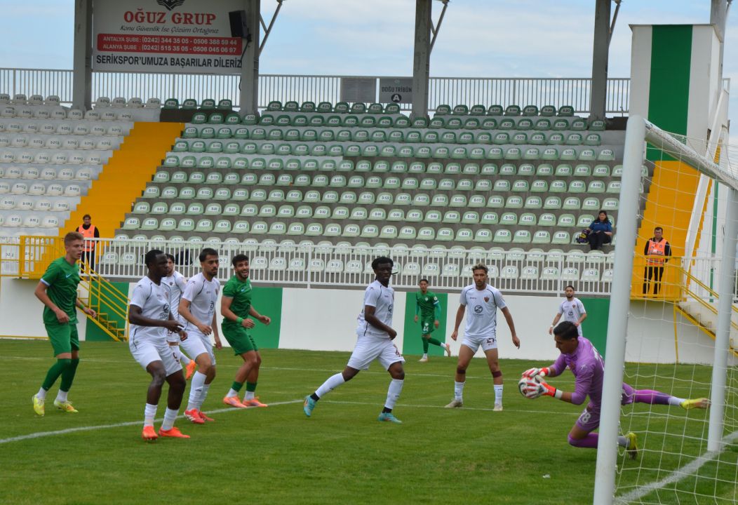 Serik Spor, Hatay'ı 4-2 yendi