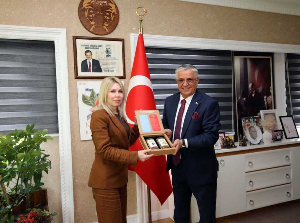 Kemer'e Rektör Özkan ziyareti
