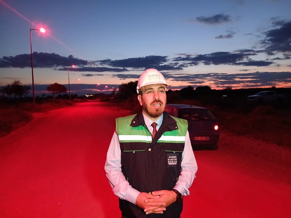 Deniz kaplumbağaları için aydınlatmalar kırmızı LED'e çevrildi