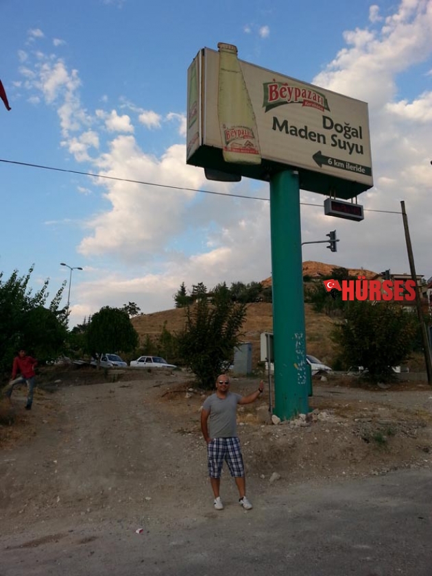 BAHTI AK YERİ YEŞİL GÖĞÜ MAVİ: BEYPAZARI