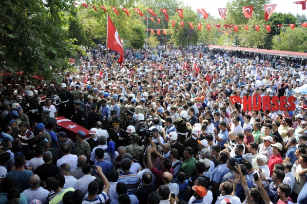 BARIŞ'I ŞEHİT VERDİK