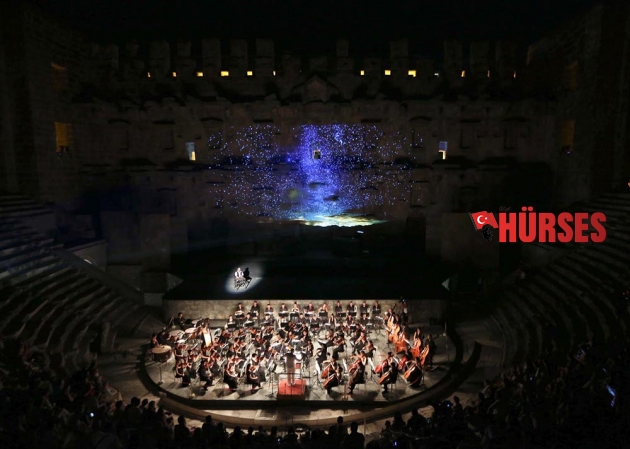 ÜNLÜ FESTİVAL ASPENDOS'TA BAŞLADI