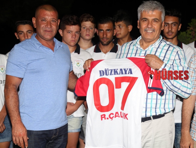 KARDEŞE İLGİ BÜYÜK