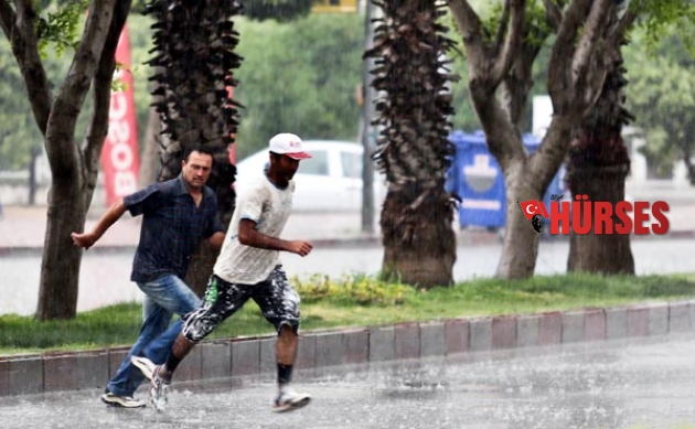 ANTALYA'DA BEKLENMEYEN SAĞANAK