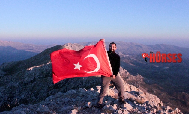ZAFER İÇİN TUNÇ’A TIRMANDILAR