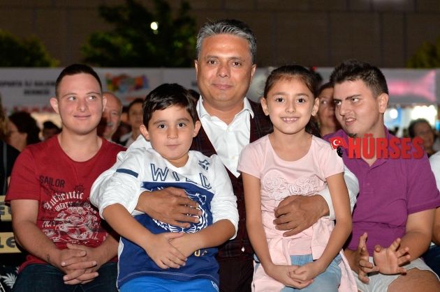 YÖRELER VE RENKLER FESTİVALİ'NE YOĞUN İLGİ