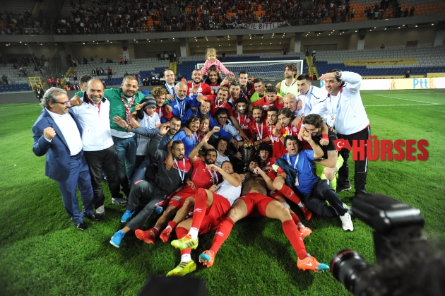 YİNE YENİDEN SÜPER LİGDEYİZ