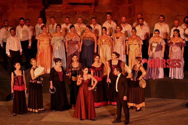 ÜNLÜ FESTİVAL ASPENDOS'TA BAŞLADI