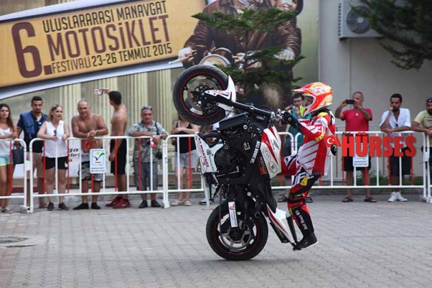 MOTORLARIYLA TERÖRÜ LANETLEDİLER