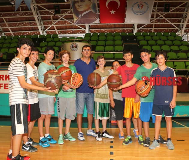 BASKETBOLA BÜYÜK İLGİ