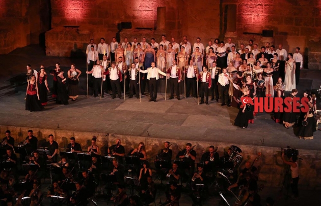ÜNLÜ FESTİVAL ASPENDOS'TA BAŞLADI