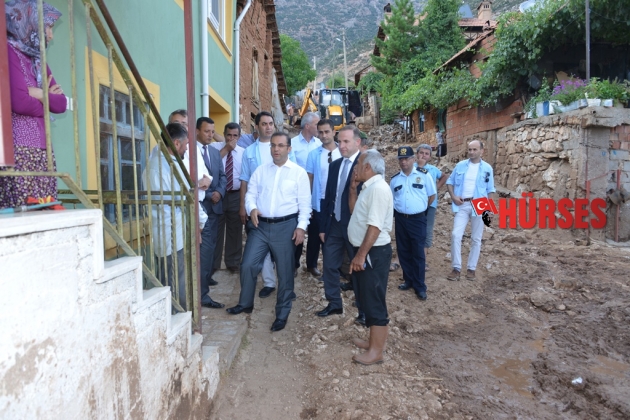 ANTALYA VALİSİ TÜRKER, YUVA MAHALLESİ’NDE