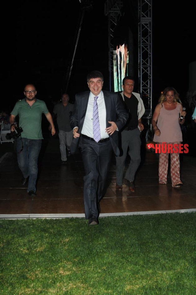 BAŞKAN NEREYE KOŞUYOR?