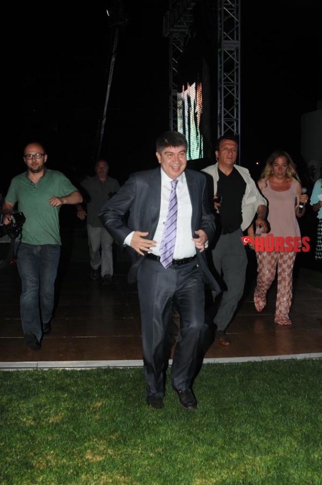 BAŞKAN NEREYE KOŞUYOR?