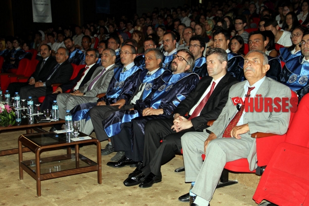 UAÜ'DE AKADEMİK YIL AÇILDI