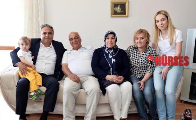 KAHVELER BAŞKAN UYSAL'DAN
