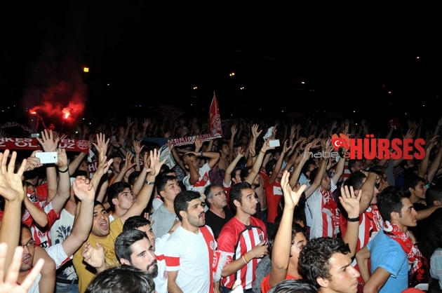 SÜPER LİGE SÜPER TARAFTAR