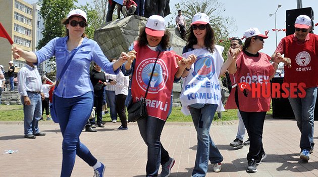 1 MAYIS COŞKUYLA KUTLANDI