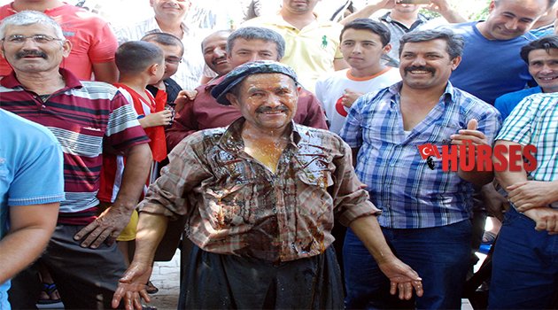 15 DAKİKADA 2 KİLO 300 GRAM BAL YEDİ