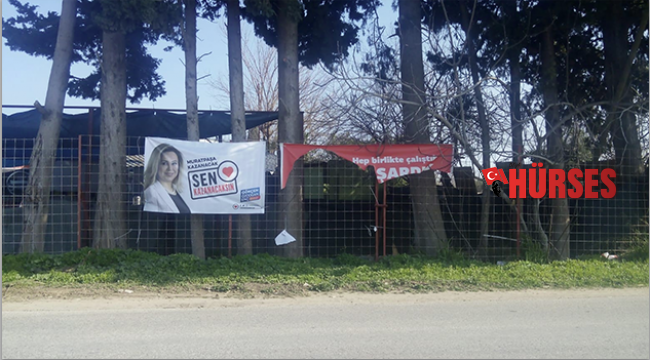 Muratpaşa Belediyesi afişlerine saldırı