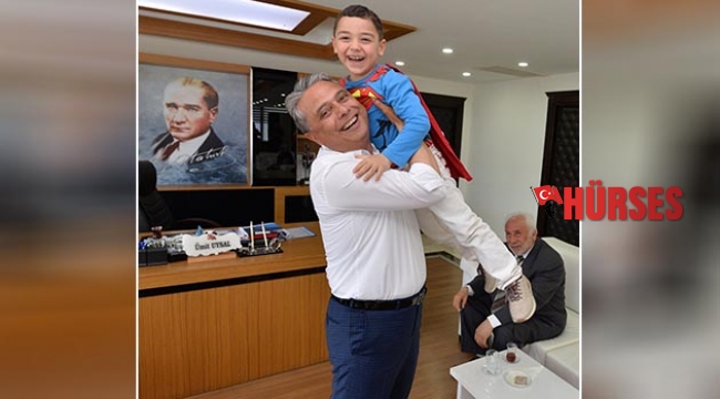 Başkan amcasından trambolin istedi