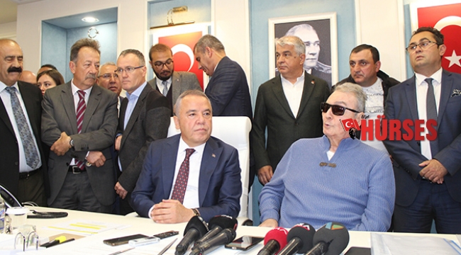 Baykal ilk kez  evden çıktı