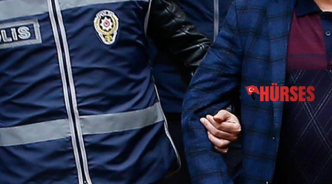 Evde Hint keneviri  yetiştirmek için sera kurmuş