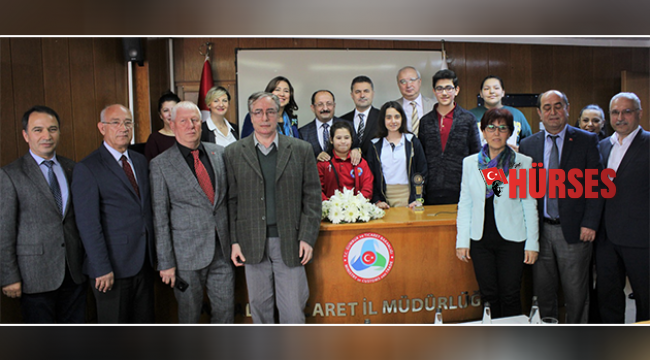 Öğrenciler ödüllerini aldı