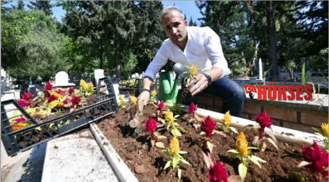 Mezar bakımı için şirket kurdu