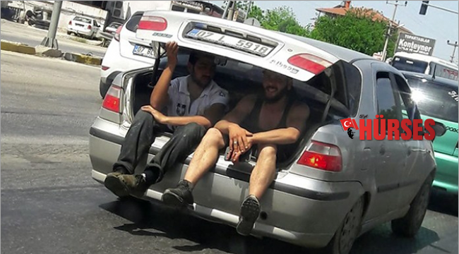 Otomobil bagajında yolculuk