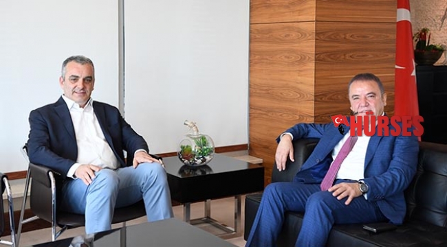 Başkan Esen Böcek’i ağırladı