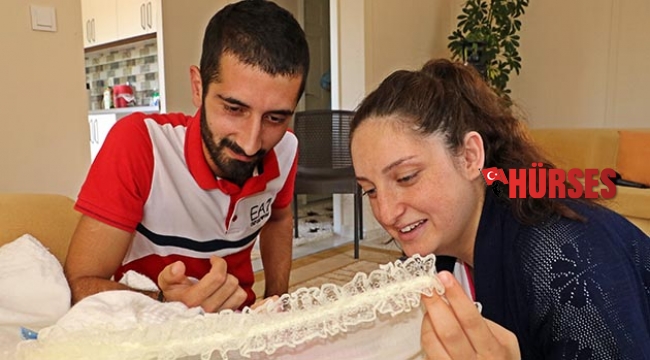 Bebekleri oldu dünyaları değişti