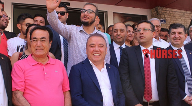 CHP Antalya  bayramlaştı