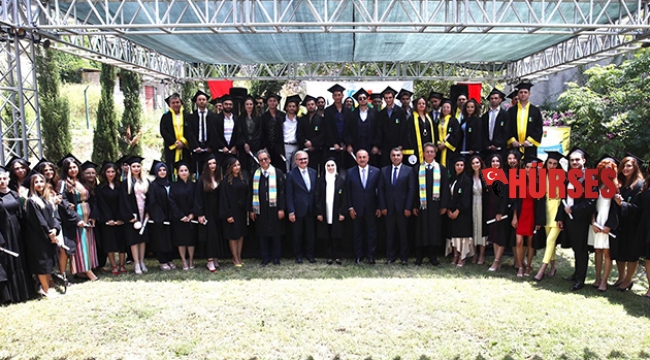 Mezuniyet belgeleri Bakan’dan