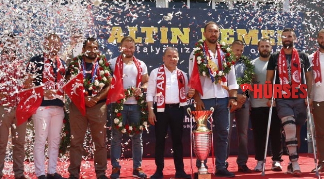 Ali Gürbüz’e Coşkulu karşılama