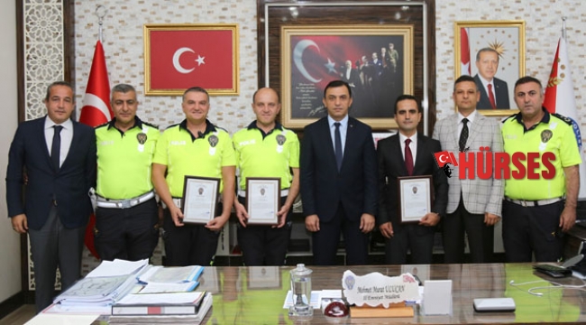 Emniyetin başarılı personeli ödüllendirildi