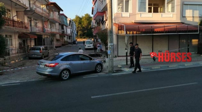 Otomobil ile  motosiklet çarpıştı