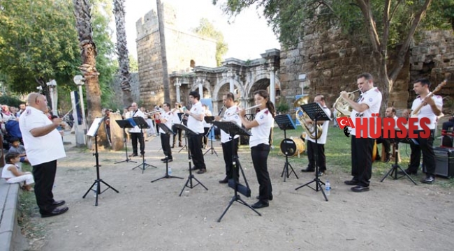 Şehirde müzik var