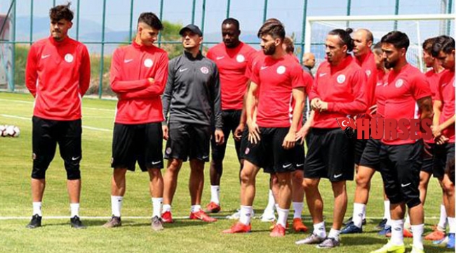 Transfer çalışmaları sürüyor