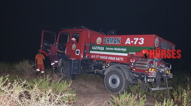 Alanya’da 4 dönüm çalılık ve makilik yandı